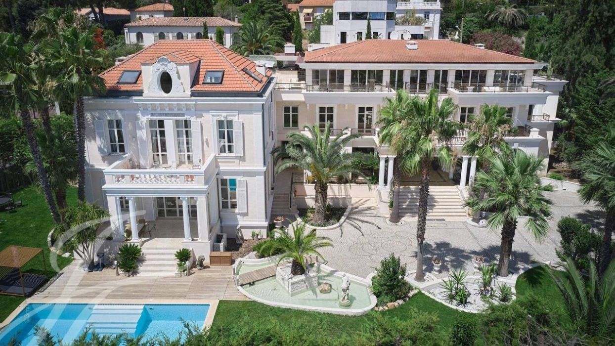 Projects - House Projects - Villa Cannes 2028 Sq.m. - A photo  6