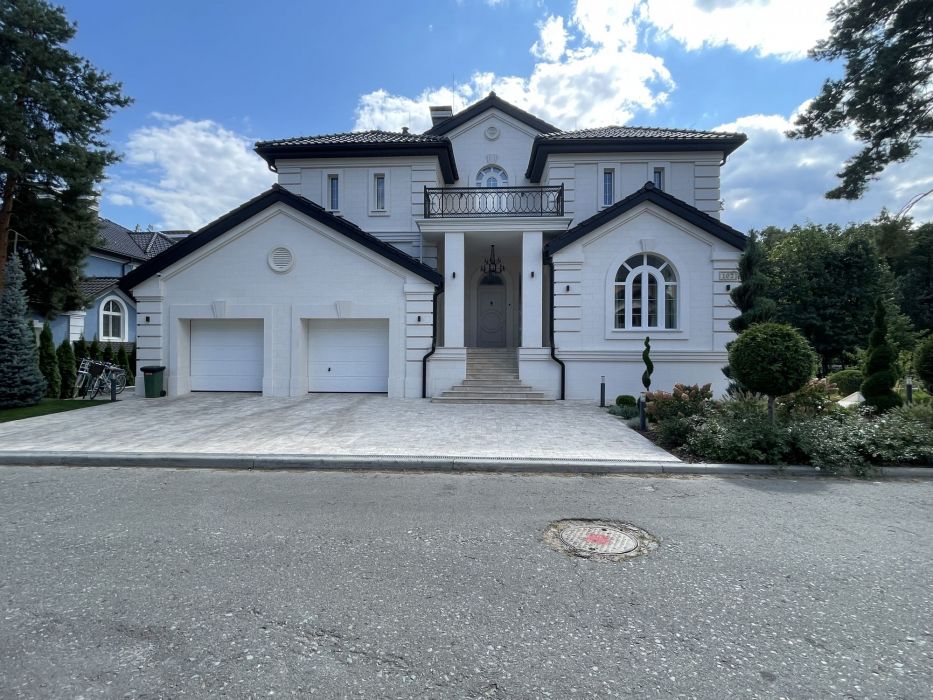 Projects - House Projects - House 750 - A photo  6